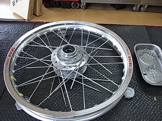 バフ掛けハブ＆新品リム＆スポーク、武雄市Ⅰ様SR400。 | SR専門
